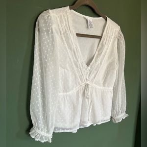 NWOT! JAPNA - women’s white blouse, size S, never worn & in perfect condition